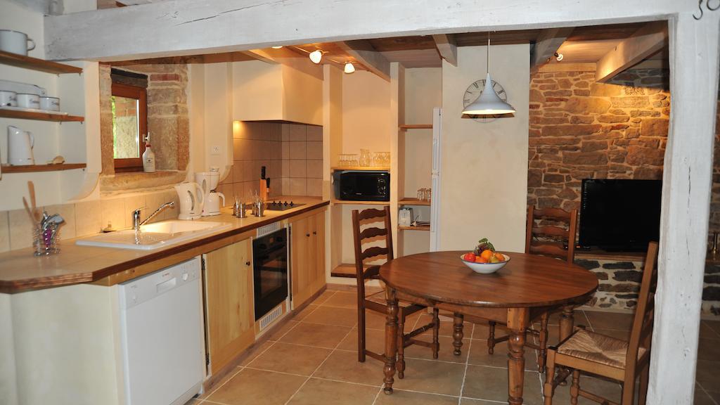 Gites De Combarel Corn Room photo