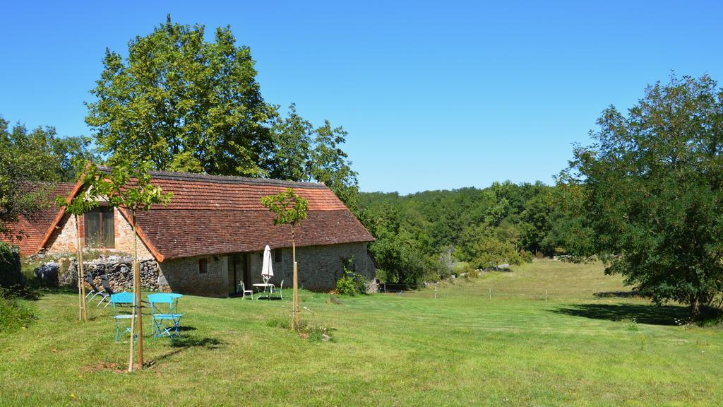 Gites De Combarel Corn Room photo